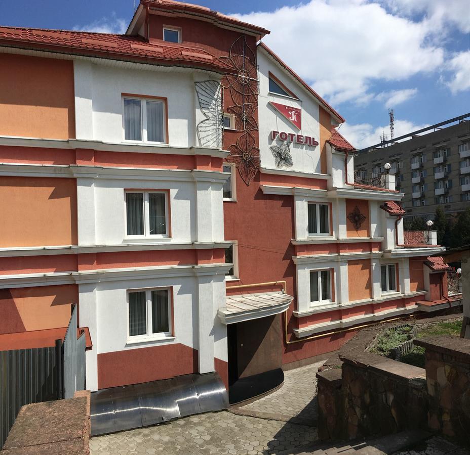 Hotel Premyer Трускавец Екстериор снимка