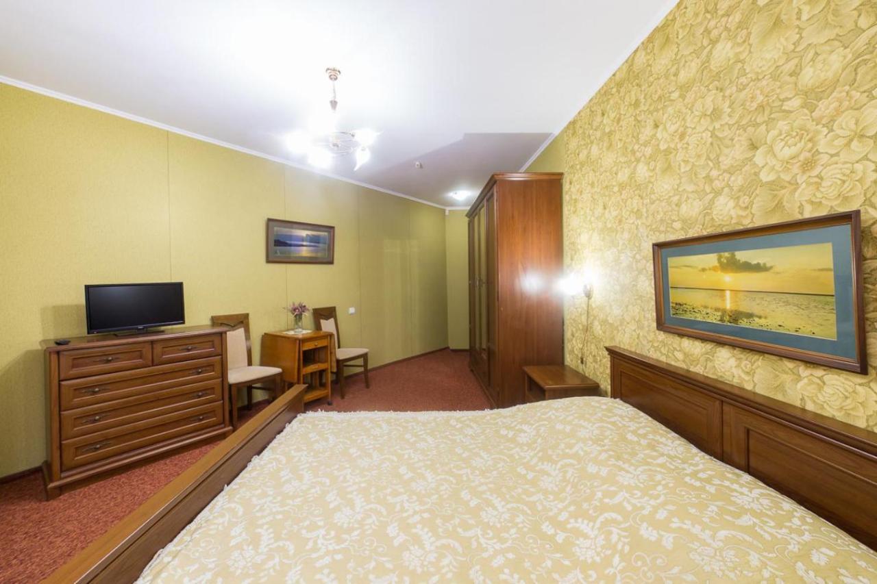 Hotel Premyer Трускавец Екстериор снимка