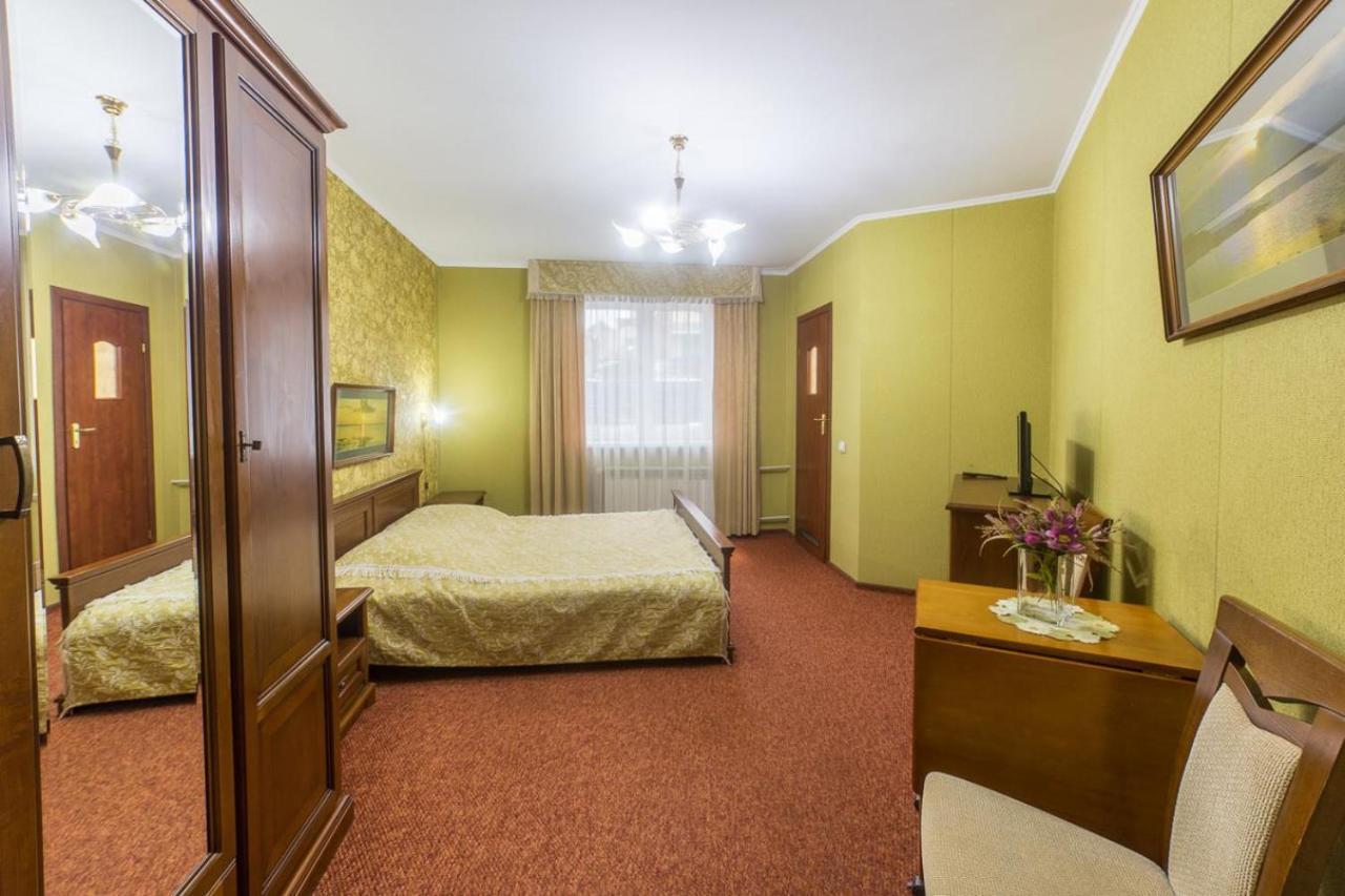 Hotel Premyer Трускавец Екстериор снимка